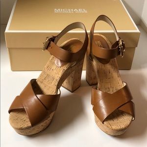 Michael Kors Natalia Platform Size 7 NEW IN BOX!